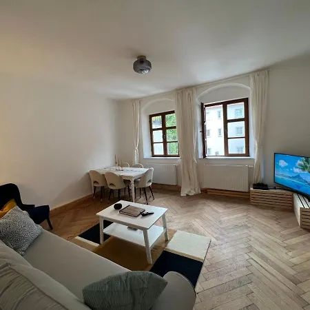 Liboria I Als Gruppe Im Denkmal Augsburgs Apartamento *