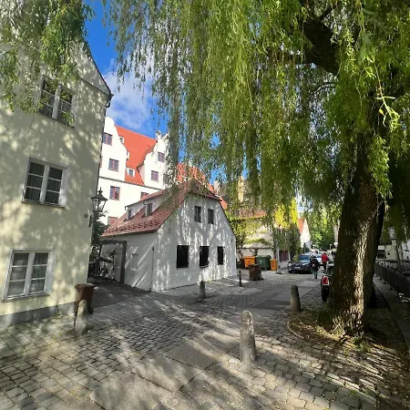 Apartment Liboria I Als Gruppe Im Denkmal Augsburgs Augsburg