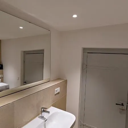 Liboria I Als Gruppe Im Denkmal Augsburgs * Augsburg