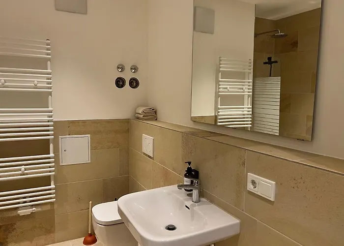 Liboria I Als Gruppe Im Denkmal Augsburgs *