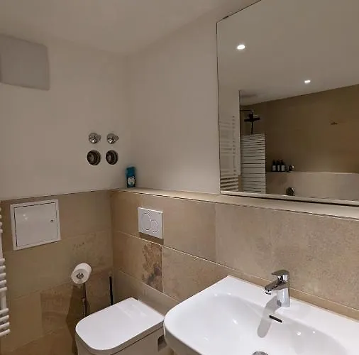 Liboria I Als Gruppe Im Denkmal Augsburgs Aψβούργη