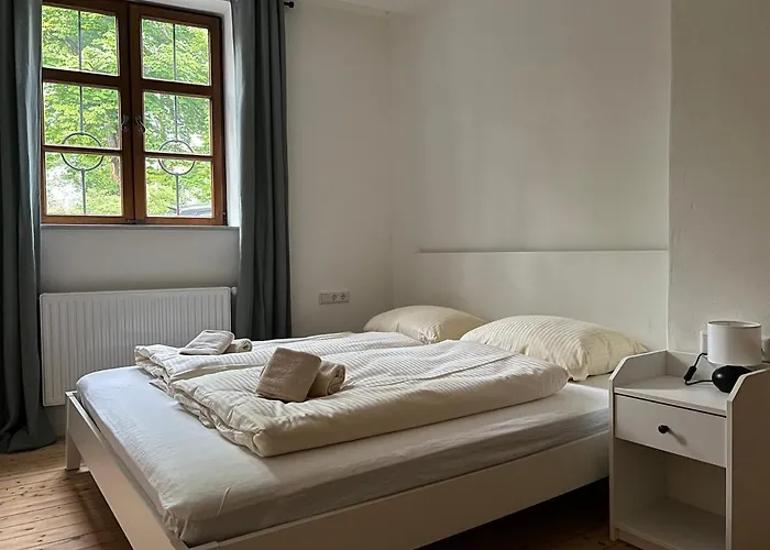 Liboria I Als Gruppe Im Denkmal Augsburgs